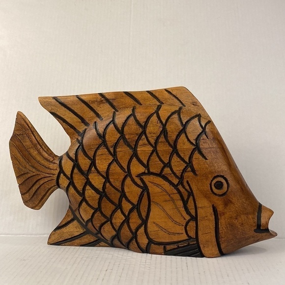 Carved wooden fish, large figurine wood decor animal vintage handmade - Picture 7 of 10